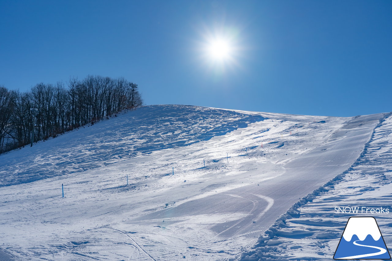 幕別町白銀台スキー場｜広大な十勝平野の向こうには、北海道の背骨・日高山脈。大地のスケール感が違う、ロケーション抜群のローカルスキー場へ(^^)/